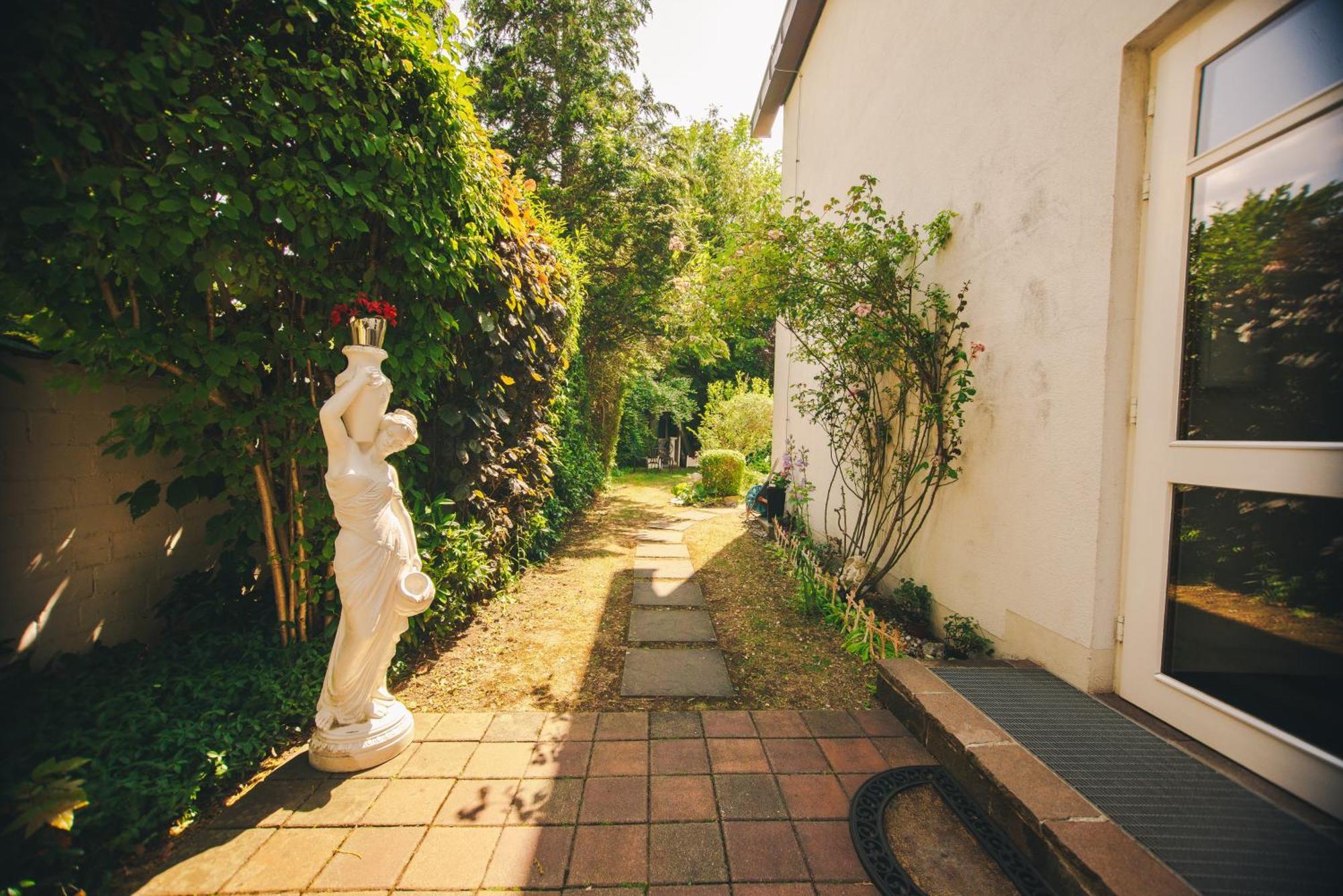 Villa Waldperlach By Blattl Munchen Bagian luar foto