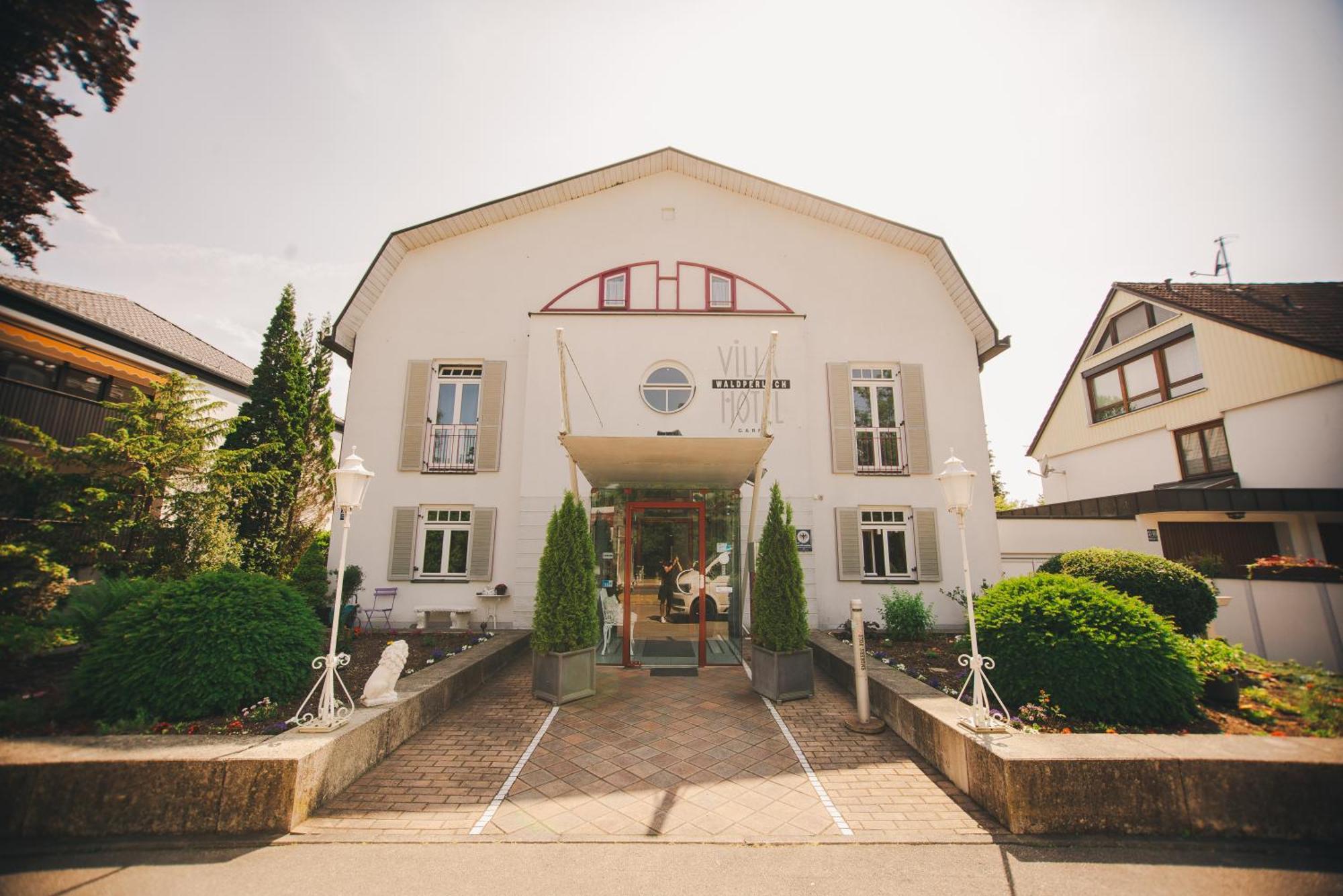 Villa Waldperlach By Blattl Munchen Bagian luar foto